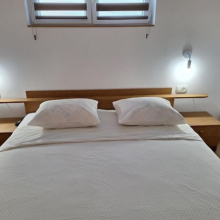 Ferienwohnung Gvacic House Supetarska Draga Exterior foto