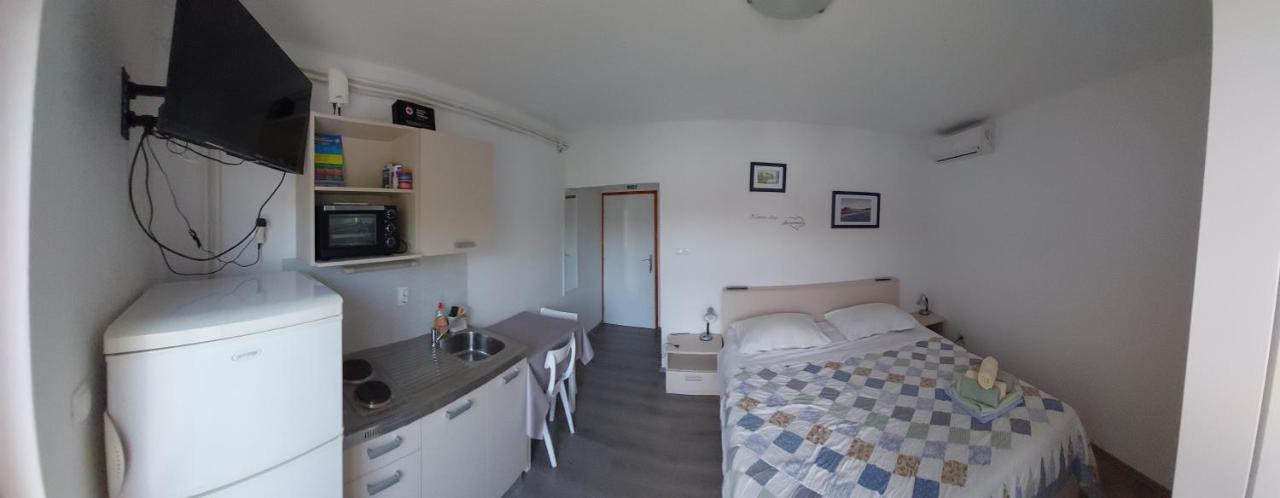 Ferienwohnung Gvacic House Supetarska Draga Exterior foto