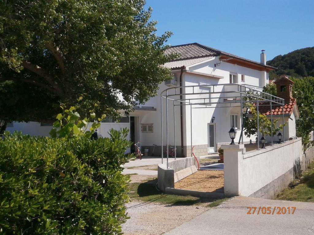 Ferienwohnung Gvacic House Supetarska Draga Exterior foto